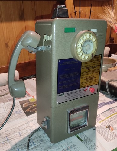 Vecchio telefono gettoni - a,