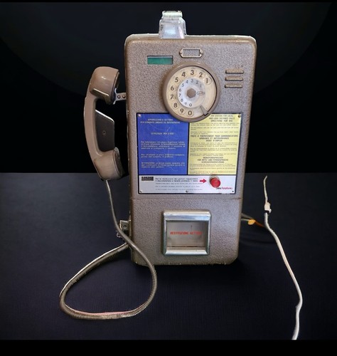 Vecchio telefono gettoni - telefono, sip